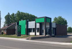 Saint-Pierre les Becquets Service Centre